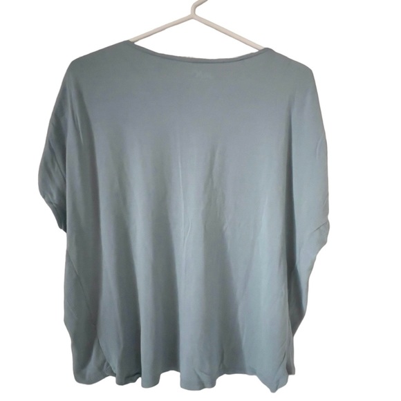 AK Sport envelope blouse size M NWOT - Picture 2 of 4